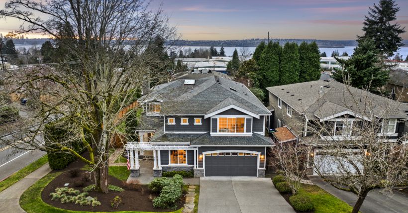 Exquisite Kirkland Craftsman in Walkable Everest Park